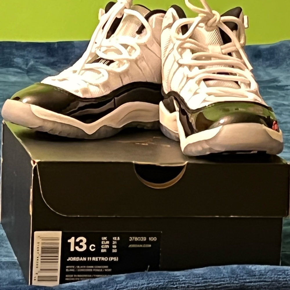 JORDAN 11 RETRO (PS) 378039 100